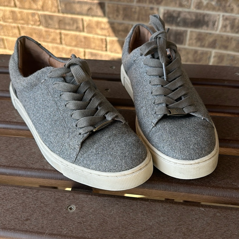Frye Ivy sneaker size 8 gray